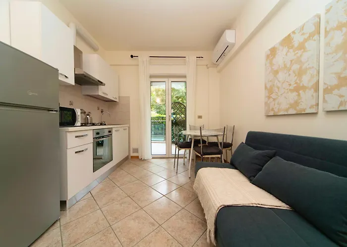 Lejlighed Elegante A 5 Min Da Centro Storico Di